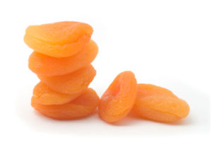 istockphoto_5513085-dried-apricots-on-white