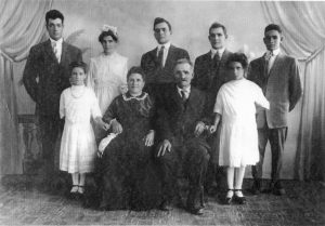 Cribari-Family-300x209